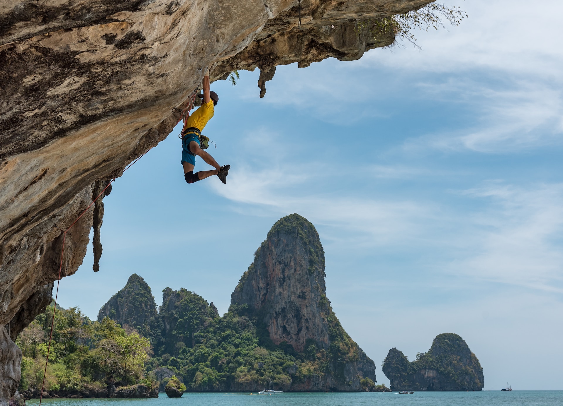 Krabi Thailand bjergbestiger på klippe