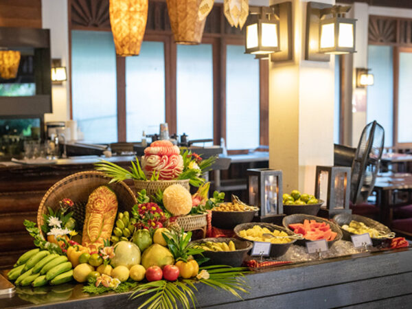 Phi Phi Island resort med frugt og grøntsager buffet i restaurant