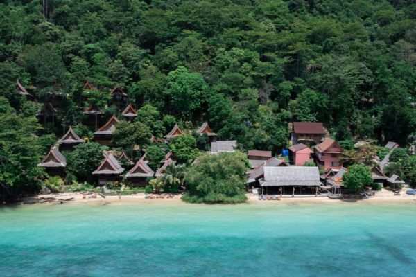 Phi Phi Relax Beach Resort set oppe fra