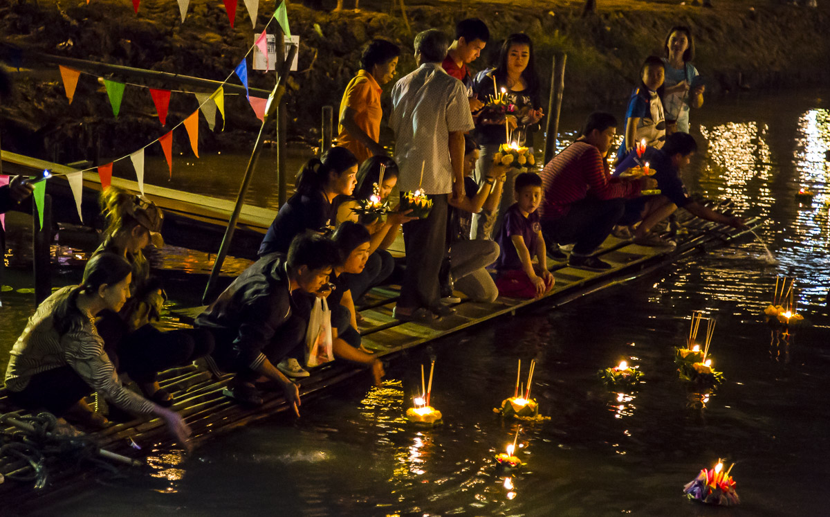 Loy krathong i Thailand