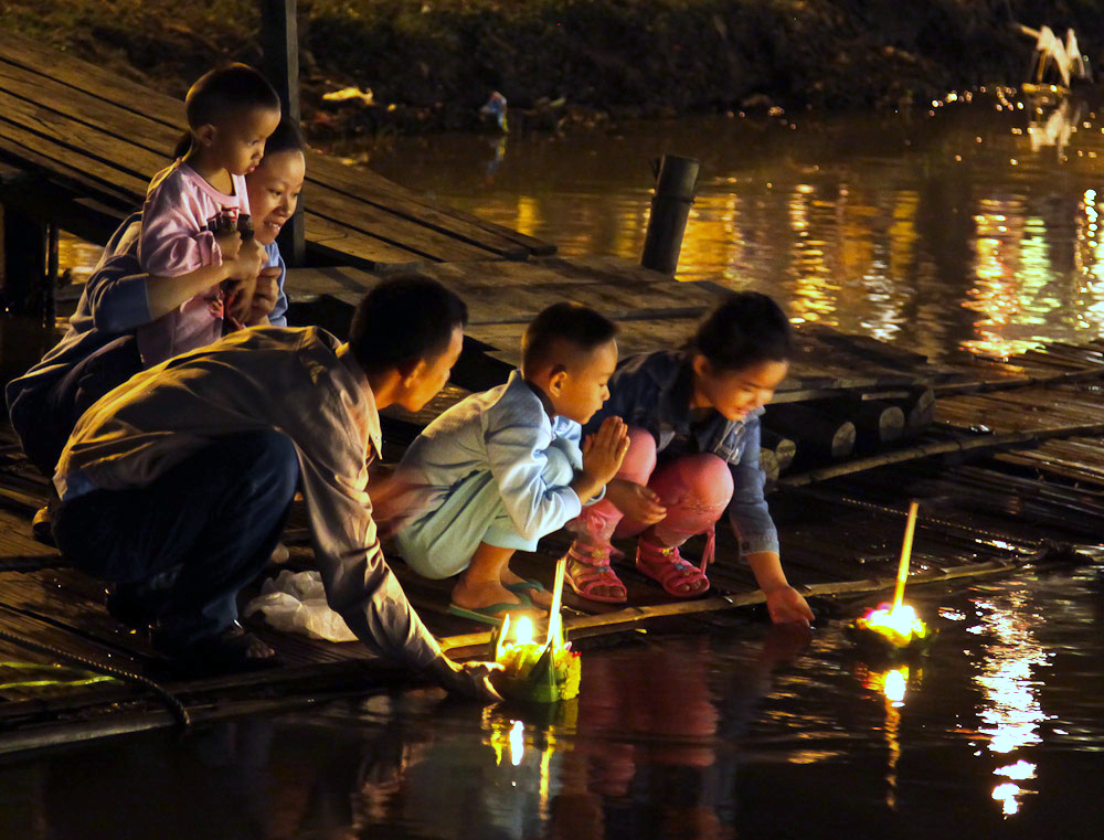 Loi Krathong fejring i Thailand